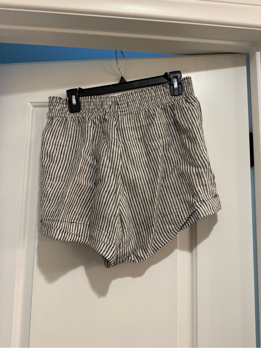 Reformation Nashville Linen Shorts - Picture 3 of 5